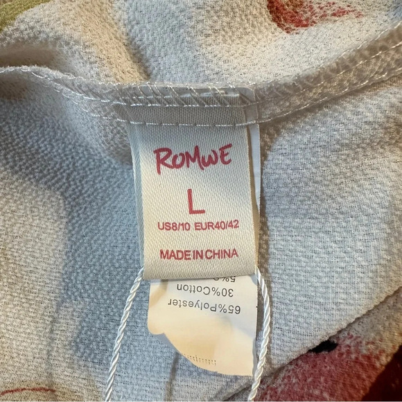 Boutique Sleeveless Short Jumpsuit Romper Large Light Cream and Peach Flowers - Picture 6 of 6